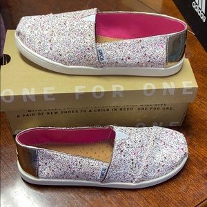 toms candy cane glitter shoes